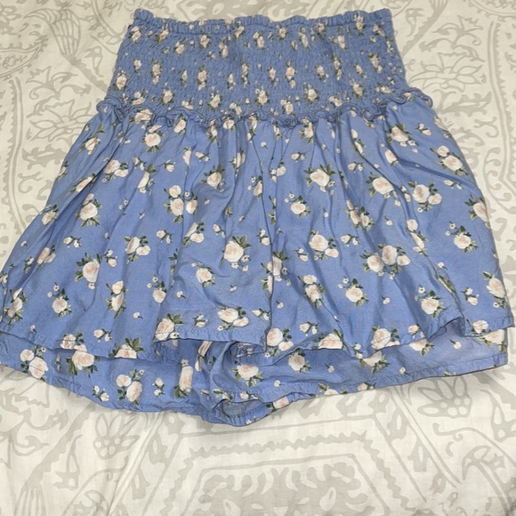 MATCHING SET: Hollister 2-Piece Smocked Floral Top/Skort Set - Picture 7 of 11